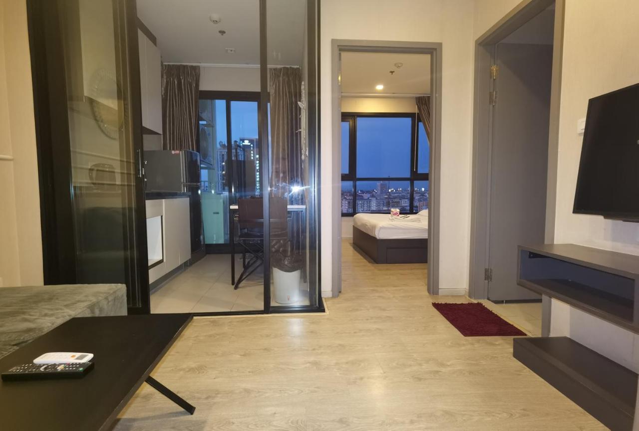 Llx Apartments At The Base Condo Pattaya Dış mekan fotoğraf