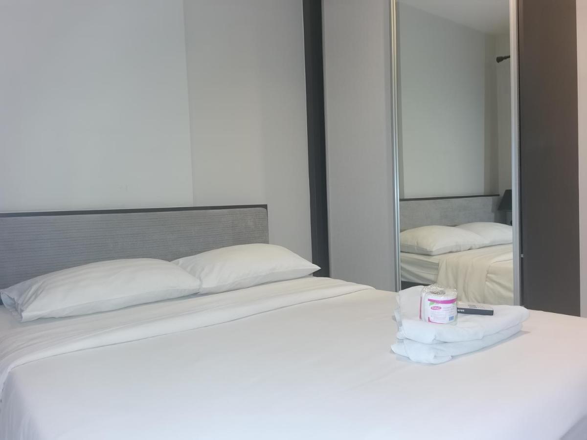 Llx Apartments At The Base Condo Pattaya Dış mekan fotoğraf
