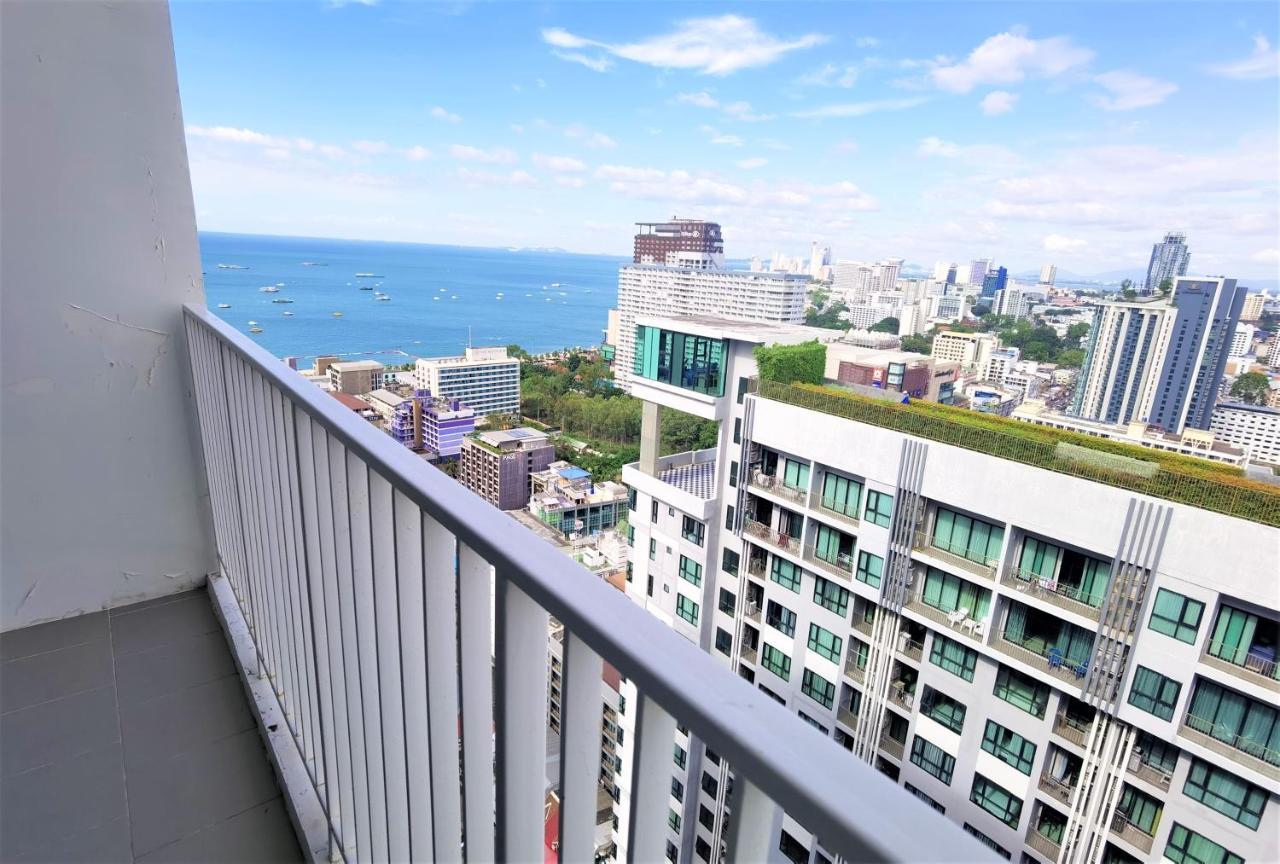 Llx Apartments At The Base Condo Pattaya Dış mekan fotoğraf