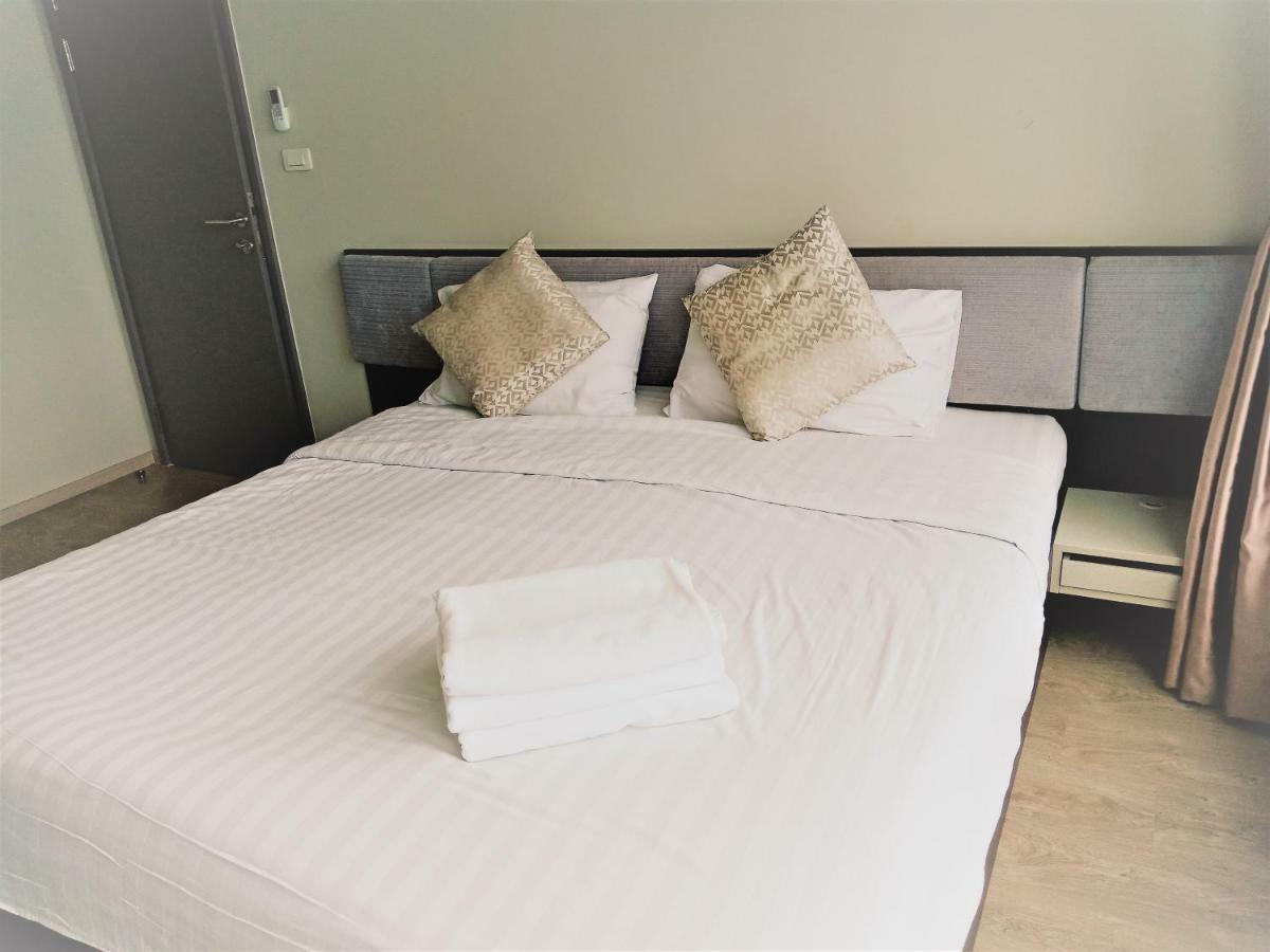 Llx Apartments At The Base Condo Pattaya Dış mekan fotoğraf