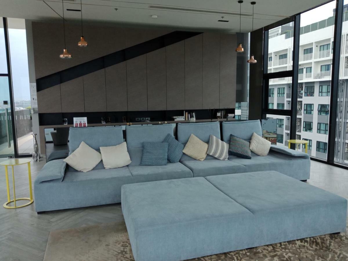 Llx Apartments At The Base Condo Pattaya Dış mekan fotoğraf